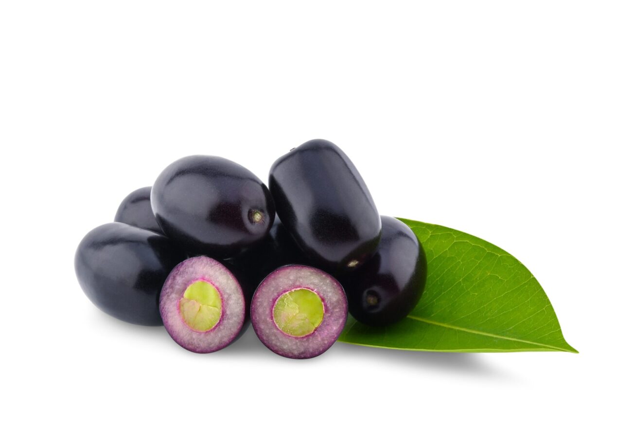Jambolan,Plum,Or,Java,Plum,Isolated,On,White,Background